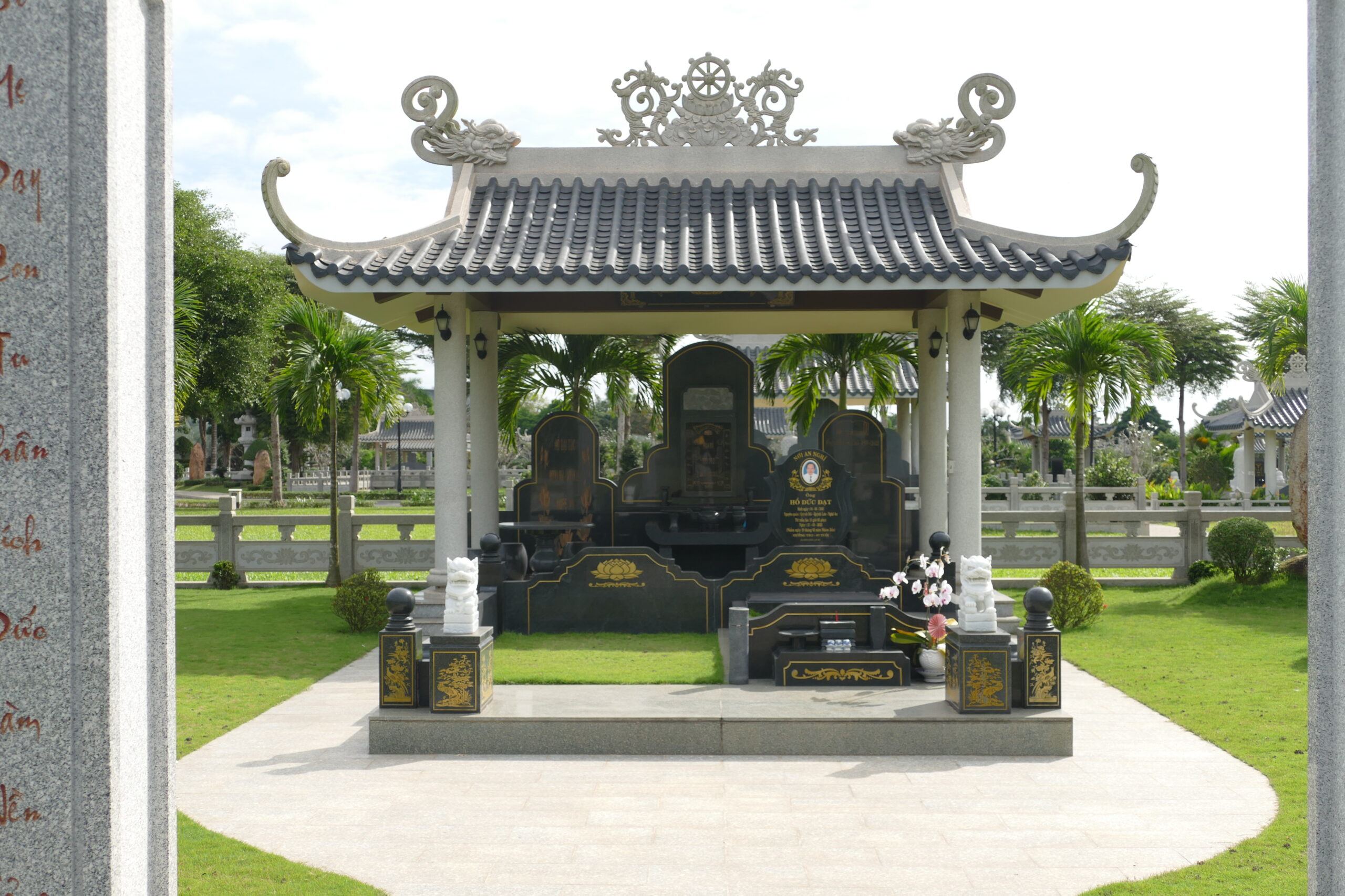 Mộ gia đình tại Công viên Vĩnh Hằng Long Thành