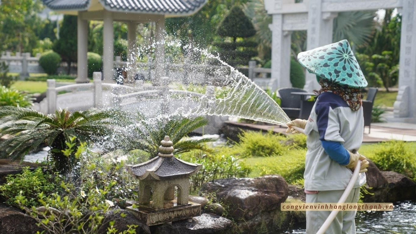 Dịch vụ chăm sóc mộ phần tại Long Thành gồm những gì